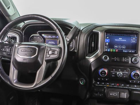 Used 2022 GMC Sierra 2500 Denali w/ Denali Ultimate Package image 18