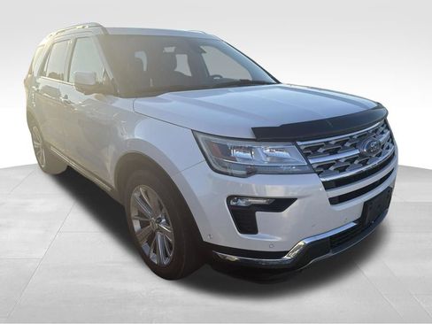 Used 2018 Ford Explorer Limited w/ Equipment Group 301A FWD image 19