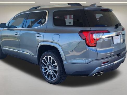 Used 2021 GMC Acadia Denali w/ Denali Technology Package FWD image 10