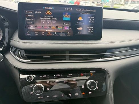 Used 2023 INFINITI QX60 Sensory w/ Cargo Package image 19