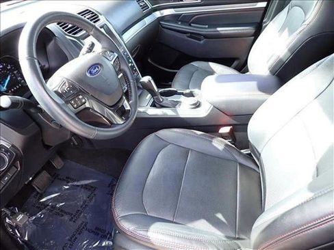 Used 2019 Ford Explorer Sport w/ Equipment Group 401A AWD/4WD image 12