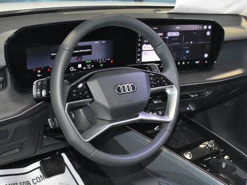 New 2026 Audi Q3 quattro 2.0T image 2