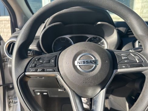 Used 2021 Nissan Versa S image 11