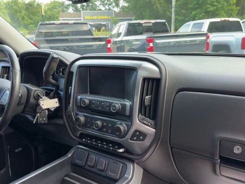 Used 2017 Chevrolet Silverado 1500 LTZ Z71 w/ LPO, Black Pack AWD/4WD image 18