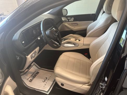 Used 2025 Mercedes-Benz GLE 450 4MATIC Coupe image 9