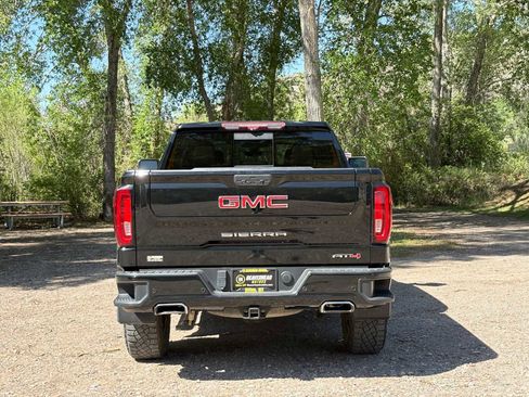 Used 2020 GMC Sierra 1500 AT4 w/ AT4 Premium Package AWD/4WD image 5