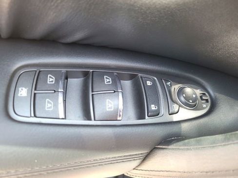 Used 2024 Nissan Armada SL w/ Midnight Edition Package RWD image 11