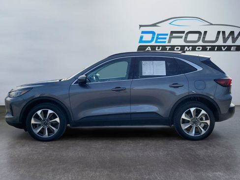 Used 2024 Ford Escape Platinum image 6