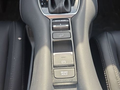Used 2026 Honda HR-V EX-L image 24