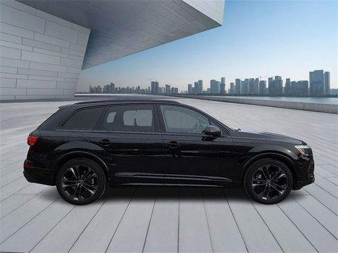 Certified 2025 Audi Q7 3.0T Prestige w/ Prestige Package image 7