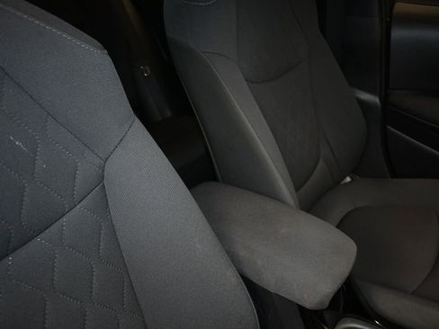Used 2022 Toyota Corolla LE FWD image 26