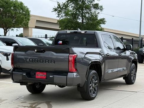 Used 2025 Toyota Tundra Platinum AWD/4WD image 6