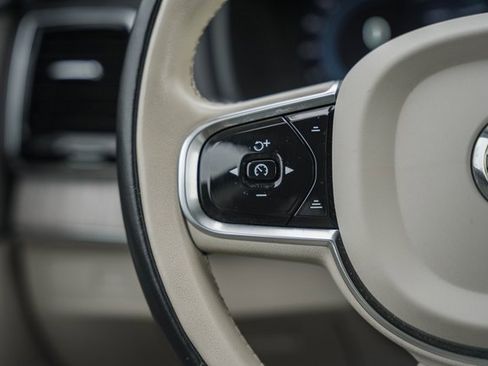 Used 2023 Volvo XC90 B6 Ultimate w/ Protection Package Premier image 30