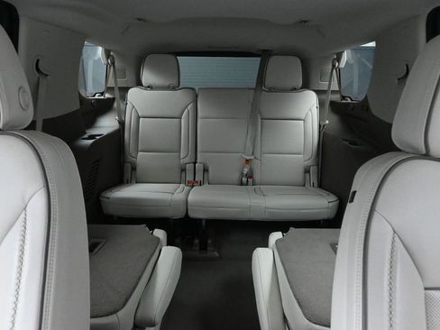 Used 2021 GMC Yukon Denali w/ LPO, Illumination Package image 19