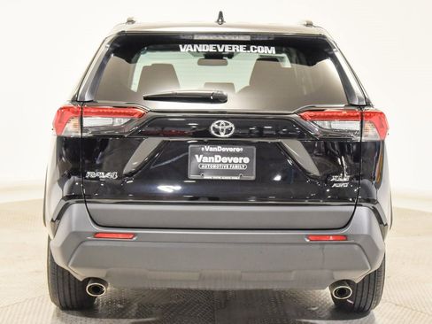 Used 2025 Toyota RAV4 XLE image 11
