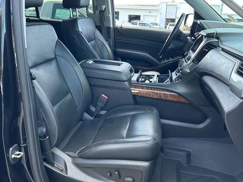 Used 2019 Chevrolet Tahoe Premier w/ RST 6.2L Performance Edition RWD image 14