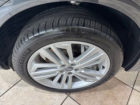 Used 2018 Audi Q5 2.0T Premium Plus w/ Premium Plus Package image 29