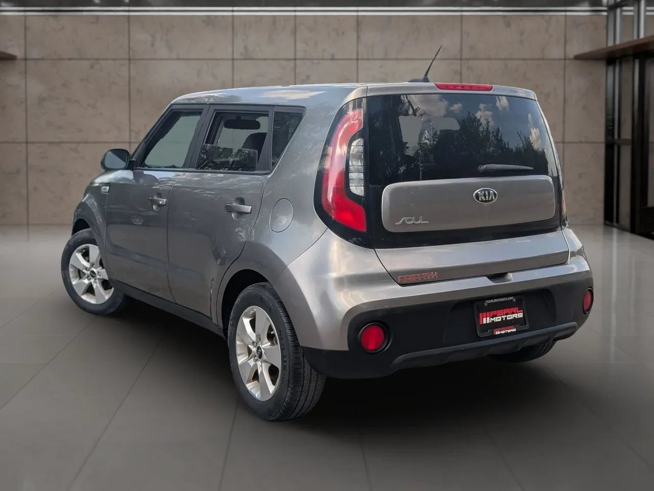 Used 2017 Kia Soul FWD image 8