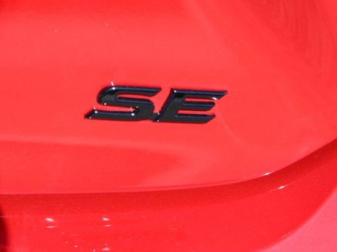 Used 2026 Toyota Camry Hybrid FWD image 7