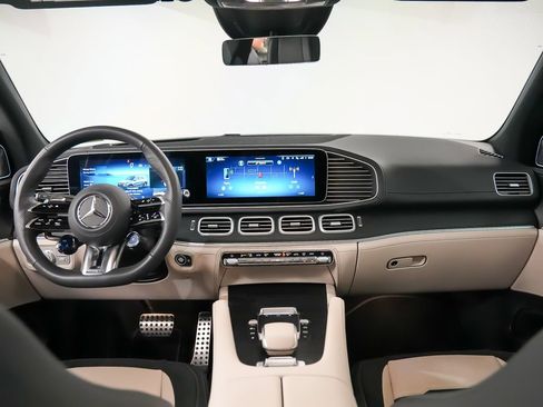 Used 2024 Mercedes-Benz GLS 63 AMG 4MATIC image 22