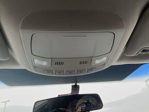 Used 2016 Ford Edge SE image 16