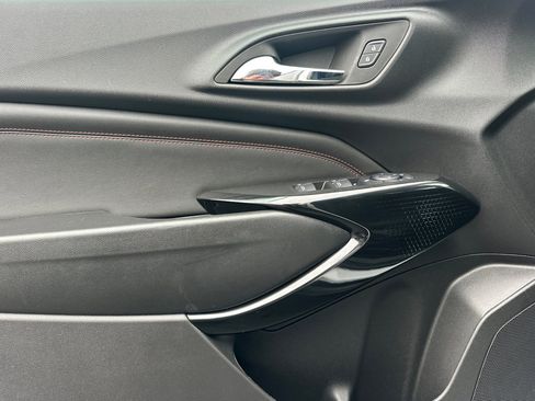 Used 2025 Chevrolet Trax RS w/ Driver Confidence Package image 11