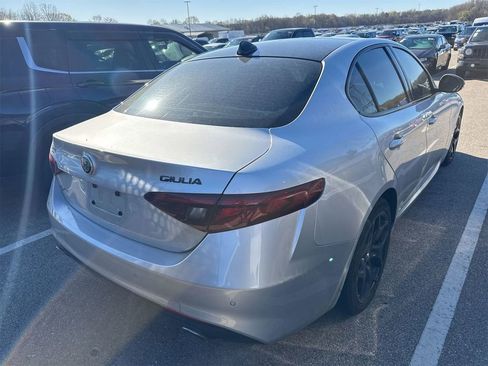 Used 2021 Alfa Romeo Giulia Sprint w/ Nero Edizione image 2