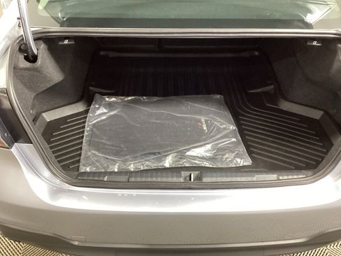 Used 2022 Subaru Legacy Premium image 30