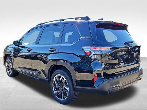 Certified 2025 Subaru Forester Limited AWD/4WD image 3