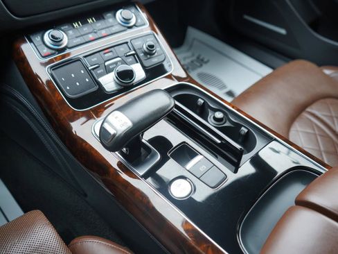 Used 2016 Audi A8 L 4.0T w/ Driver Assistance Package image 44