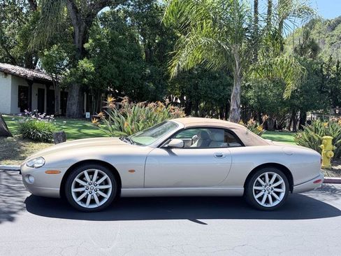 Used 2006 Jaguar XK8 Convertible RWD image 8