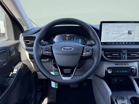 New 2026 Ford Escape SE w/ PHEV Premium Package FWD image 27