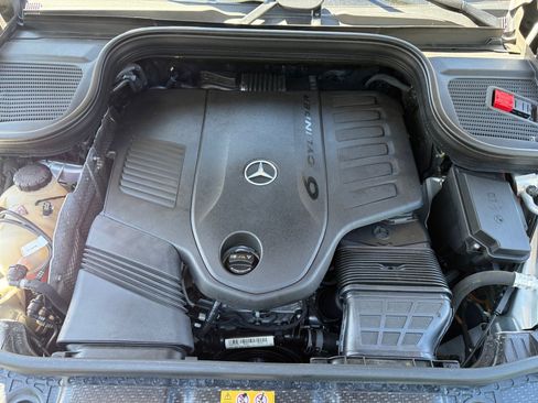 Used 2020 Mercedes-Benz GLS 450 4MATIC image 20