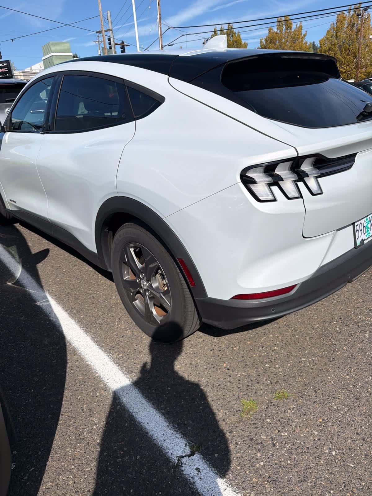 Used 2022 Ford Mustang Mach-E Select AWD/4WD image 10