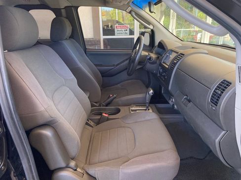 Used 2006 Nissan Frontier XE w/ (G01) XE Preferred Pkg RWD image 28