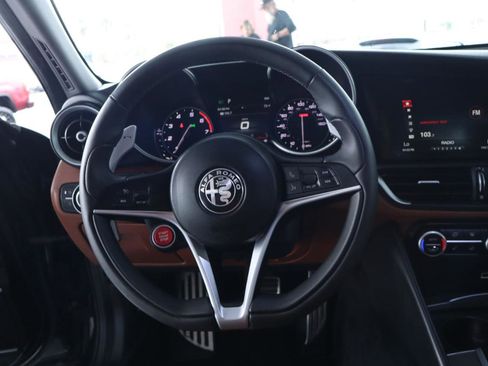 Used 2019 Alfa Romeo Giulia Ti Sport w/ Quick Order Package 22U Sport image 18