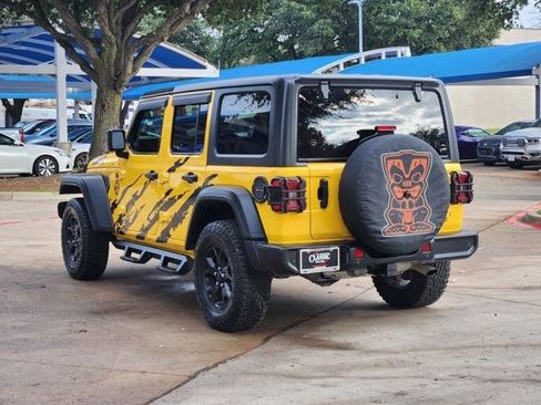 Used 2021 Jeep Wrangler Unlimited Sport image 3