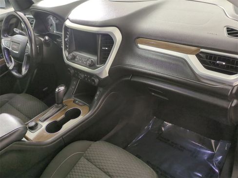 Certified 2019 GMC Acadia SLE image 26