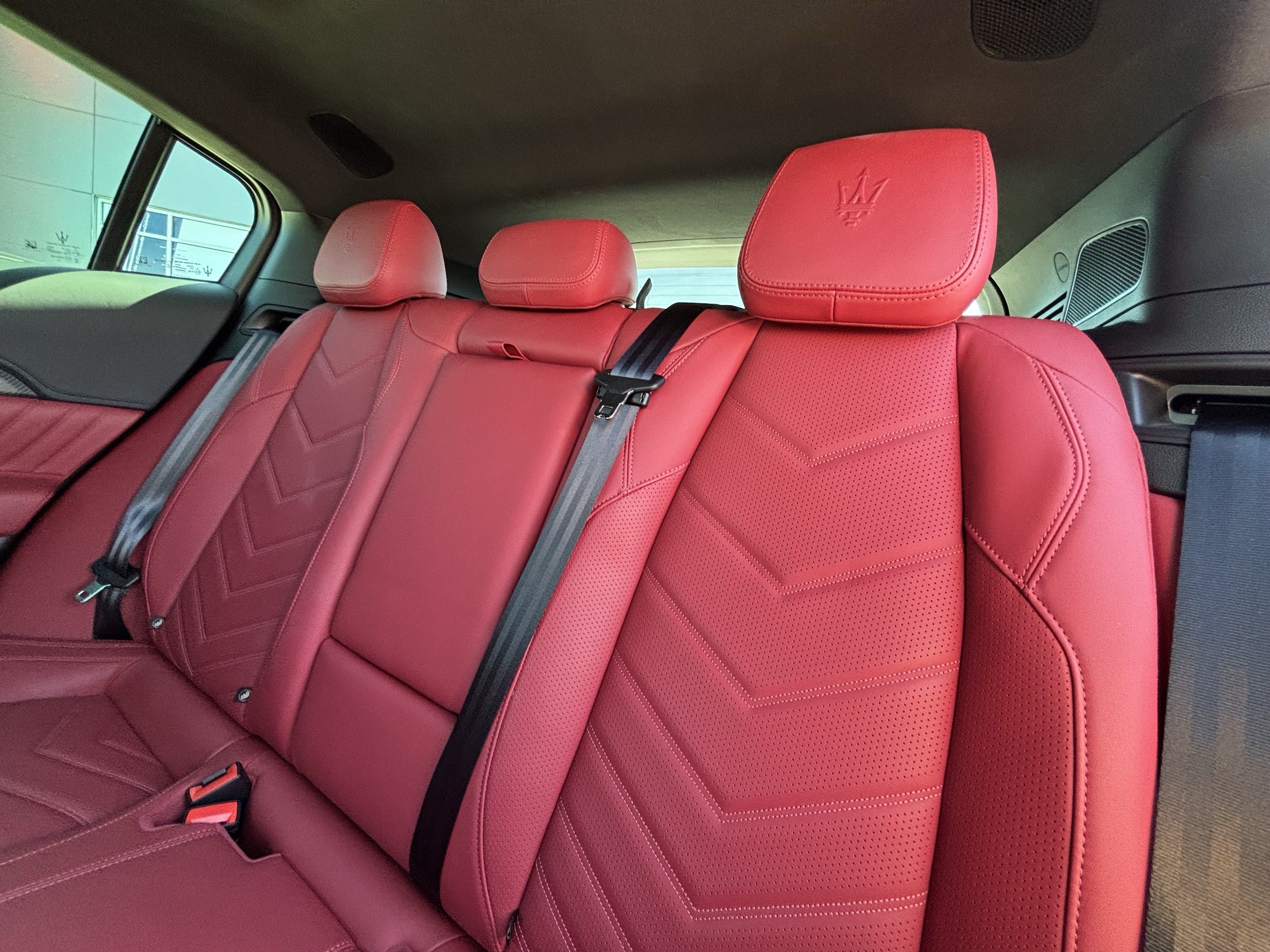 Used 2023 Maserati Grecale Folgore AWD/4WD image 39