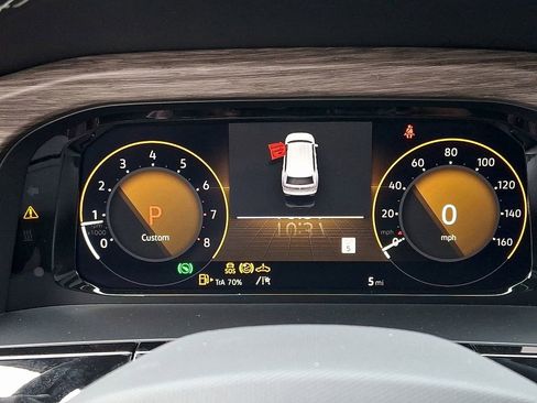 New 2026 Volkswagen Tiguan SE R-Line image 15