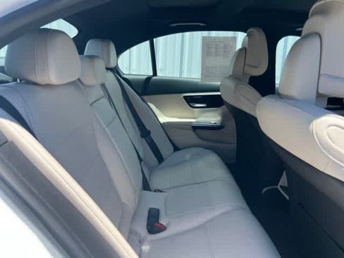Certified 2022 Mercedes-Benz C 300 Sedan image 23