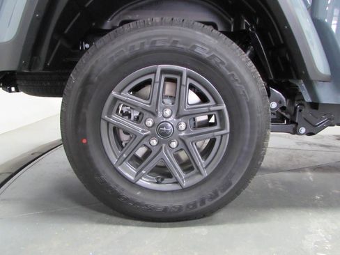 New 2026 Jeep Gladiator Sport AWD/4WD image 9