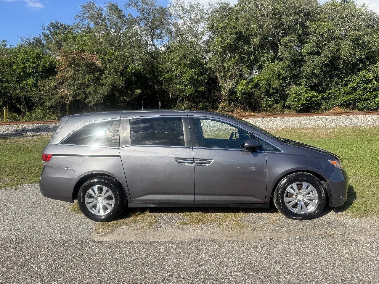 Used 2015 Honda Odyssey EX image 5