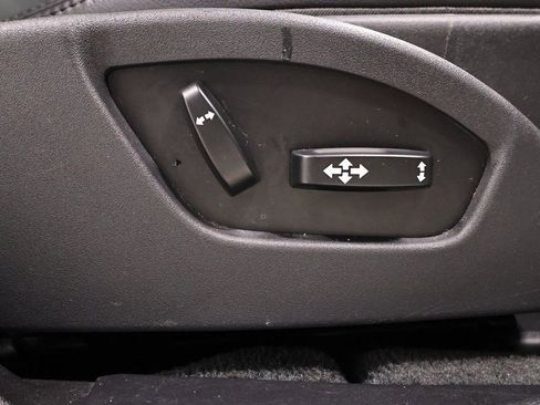 Used 2017 Volvo S60 T5 Inscription image 22