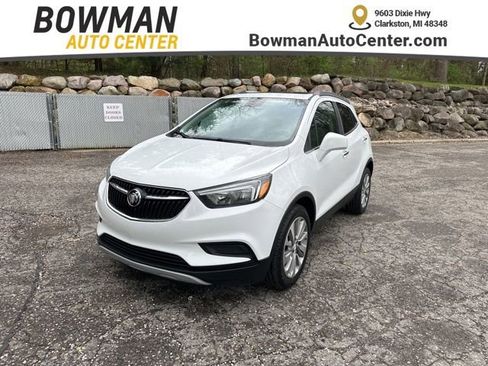 Used 2020 Buick Encore Preferred FWD image 1
