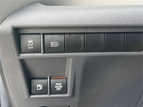 Certified 2024 Toyota Sienna XLE image 19