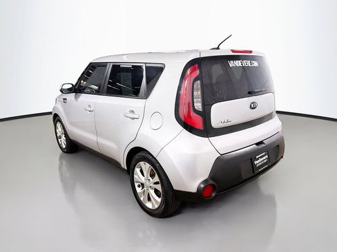 Used 2015 Kia Soul + FWD image 7