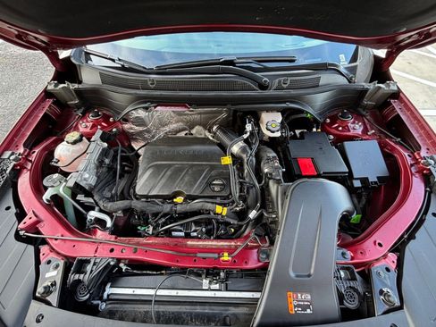 Used 2025 Chevrolet Trax LT image 51