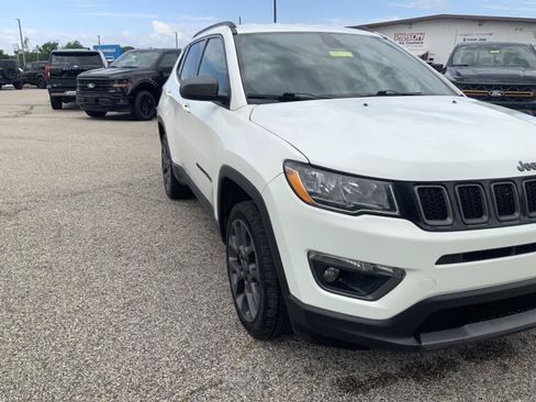 Used 2021 Jeep Compass Latitude AWD/4WD image 10