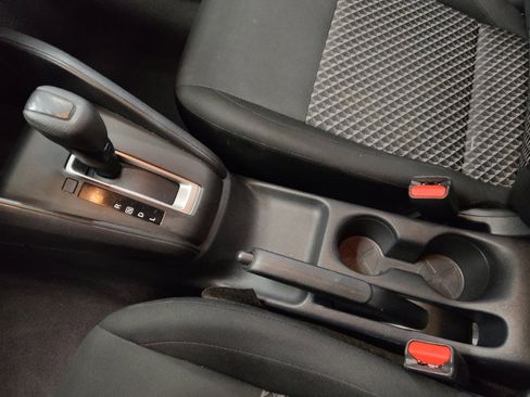 Used 2022 Nissan Versa S image 26